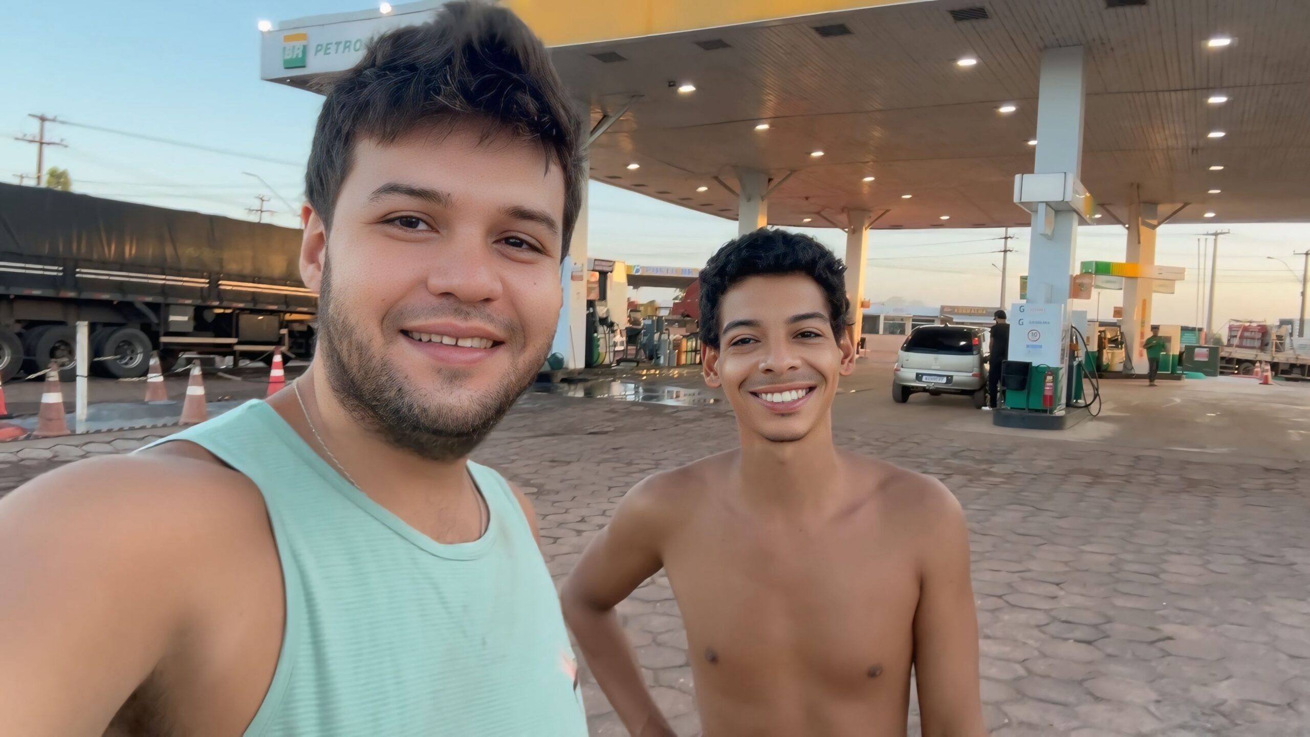 CHEGAMOS EM BELÉM DE MOTORHOME | PRIMEIRA VEZ PROVANDO COMIDAS DO PARÁ | MEU ANIVERSÁRIO NA ESTRADA